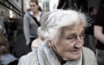 In Italia un milione di persone con demenza, 600mila con Alzheimer: task force all’ISS