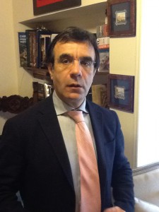 Nella foto il professor Vincenzo Santagada, presidente dell'ordine dei farmacisti di Napoli