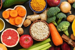 fibre alimentari, frutta e verdura in abbondanza